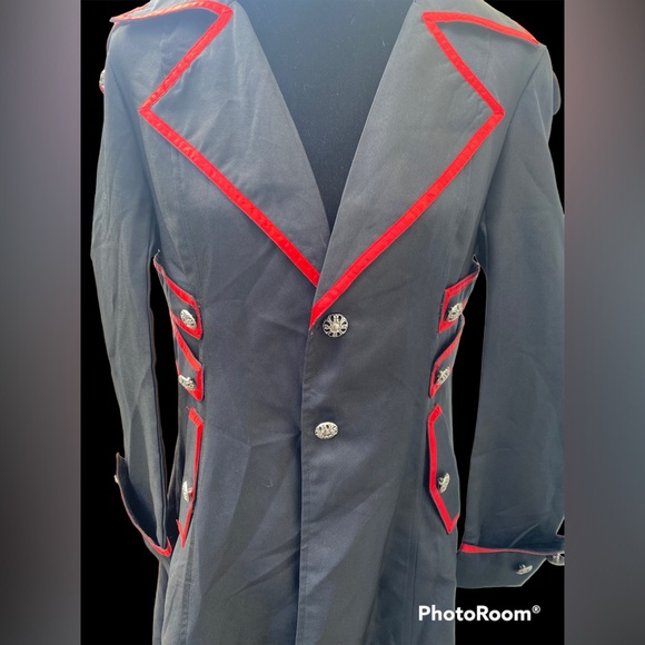 Very lightweight Jacket.. size small - Picture 2 of 6